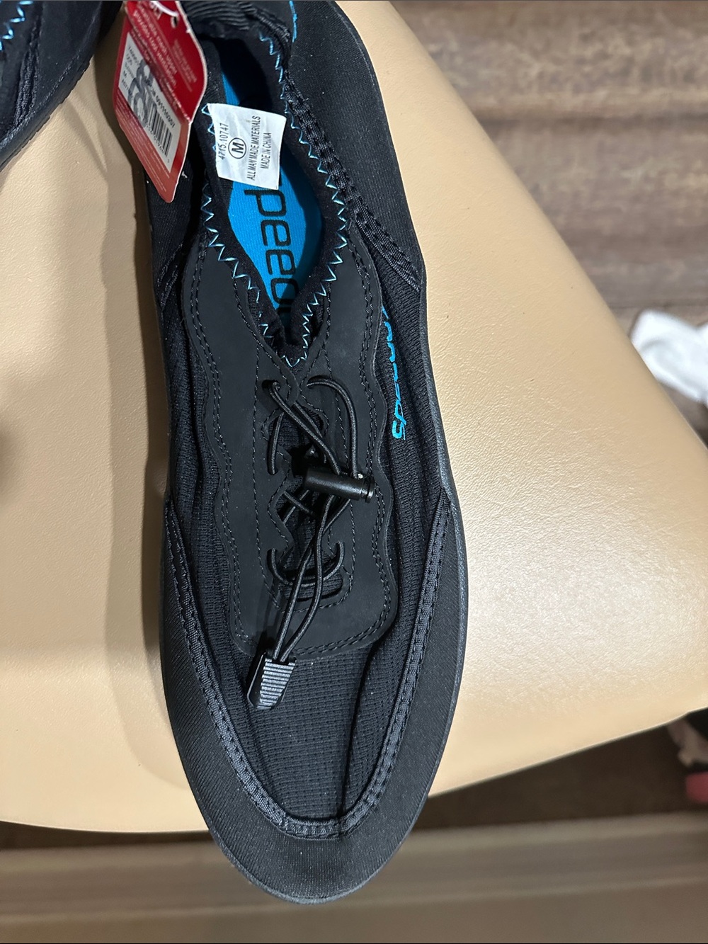 Speedo Men’s Black with Blue Insole Water Shoes -Size M/9-10 - Picture 4 of 6